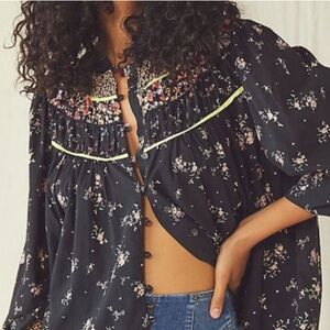 Free People Black Floral Prairie Blouse | Order by Jan 29